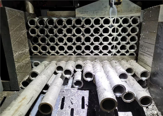 30mm ASTM 304 Siyah Yüzey Dikişsiz Paslanmaz Çelik Boru